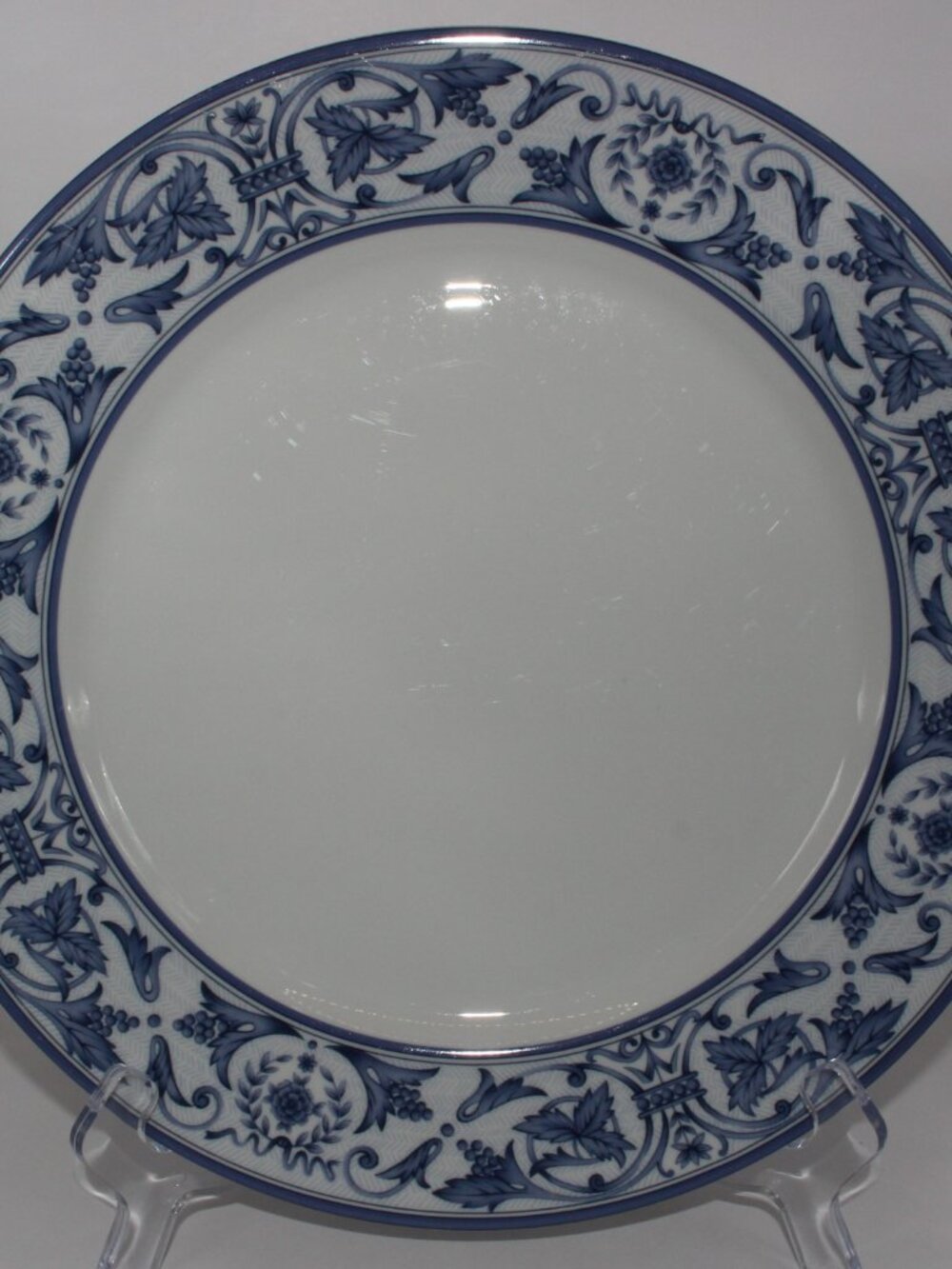 Mikasa Ashley Hall Dinner Plate Set of 4
